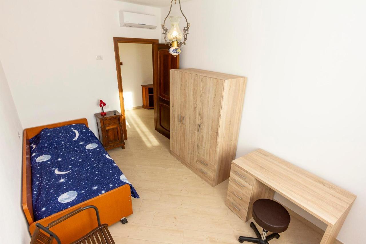 La Colomba B&B Castellaro  エクステリア 写真